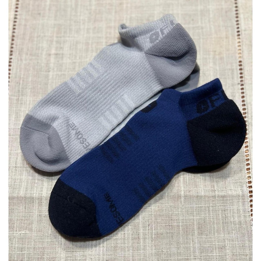 FIGS Ankle Socks 2 Pairs Size Large NWOT